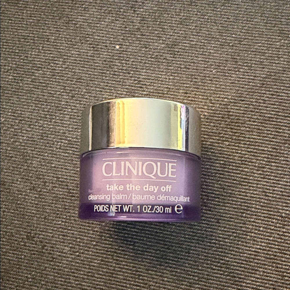 Clinique Take the Day Off Cleansing Balm - Purple